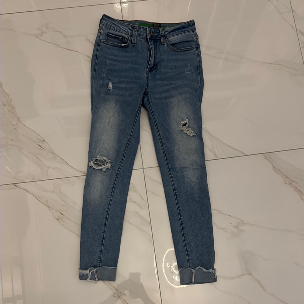 Women's Song Blue Distressed Jeans